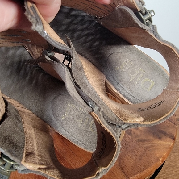 Diba Olive Green Suede Open Weave Peep-Toe Ankle Boots Sandals Size 8 Booties - Picture 14 of 16